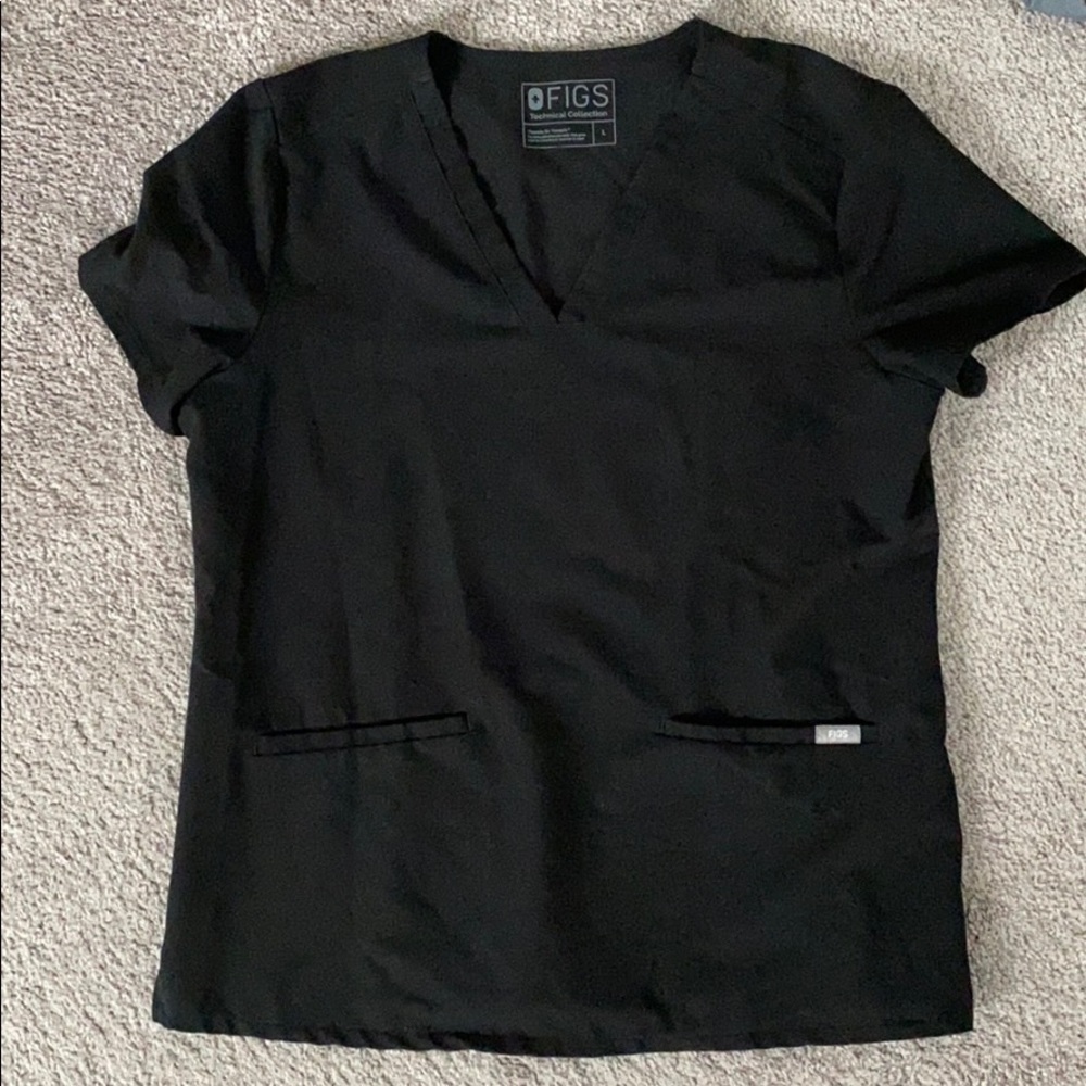 Figs Casma 3 pocket scrub top
